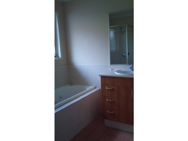 6 Babu Street, Varsity Lakes QLD 4227