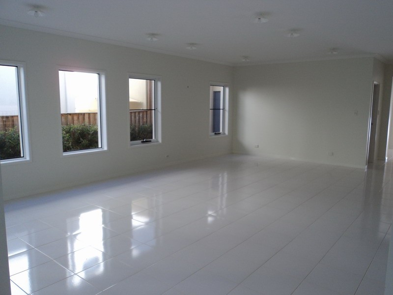 14 Moyenne, Varsity Lakes QLD 4227
