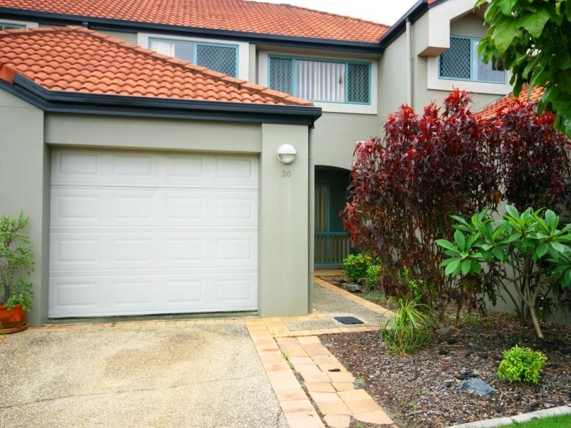 30/19 Santa Barbara Road, Hope Island QLD 4212