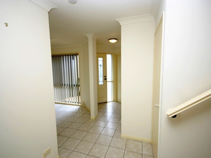 30/19 Santa Barbara Road, Hope Island QLD 4212