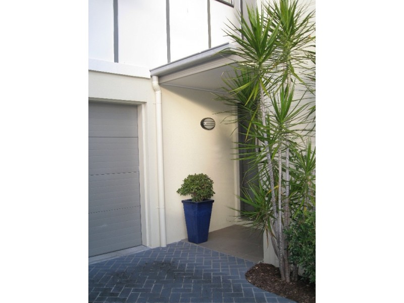 8/35 Rutland St, Coorparoo QLD 4151