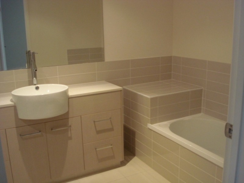 43/1 Belongil Street, Pacific Pines QLD 4211