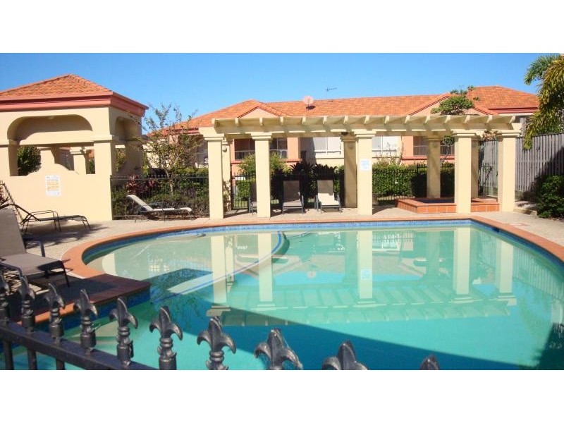 53/480 Christine Avenue, Robina QLD 4226