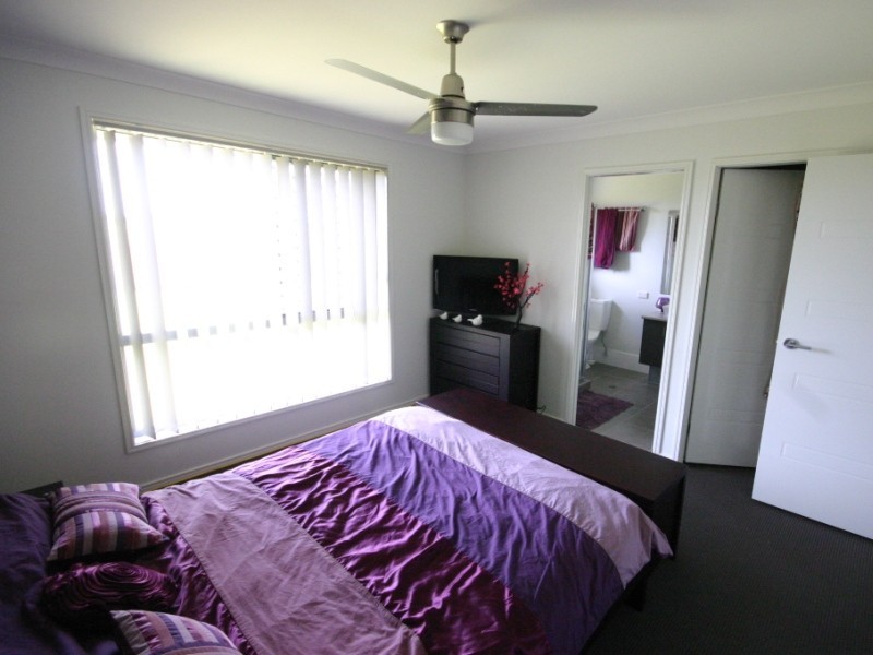 80/19 Santa Barbara Road, Hope Island QLD 4212