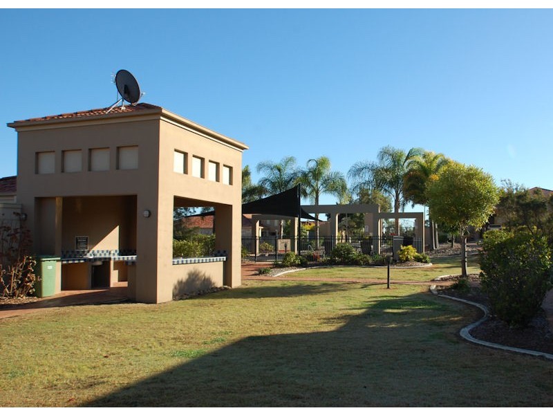 78/24 Amsonia Court,, Arundel QLD 4214