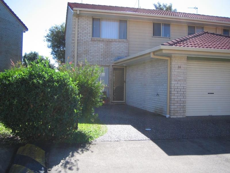 118 Highfield Drive, Merrimac QLD 4226