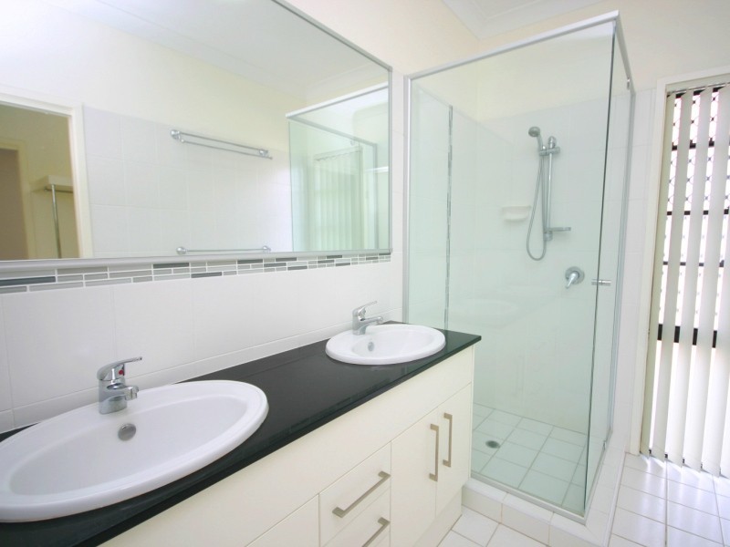 84/19 Santa Barbara Road, Hope Island QLD 4212