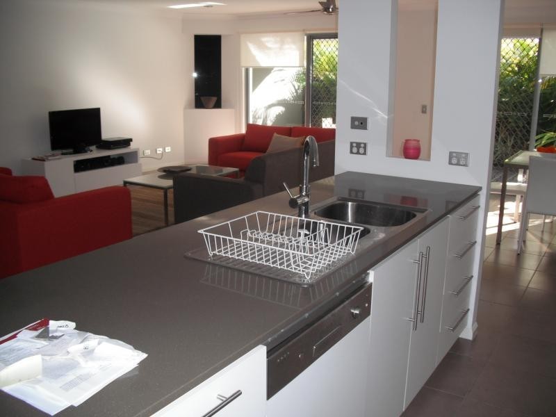 110 Tours Way, Burleigh Waters QLD 4220