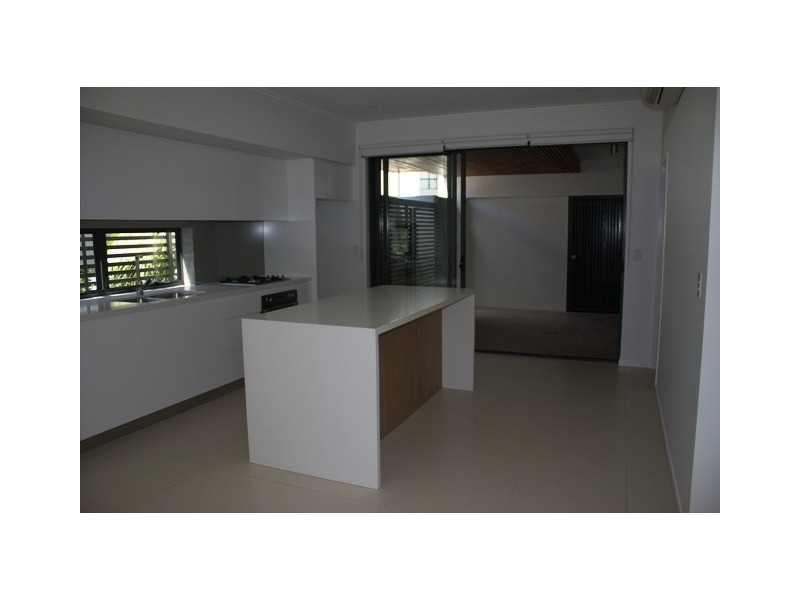 099/9 Moores Cres, Varsity Lakes QLD 4227
