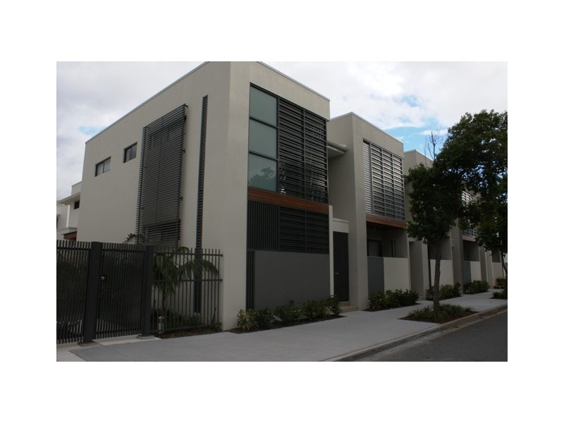 099/9 Moores Cres, Varsity Lakes QLD 4227