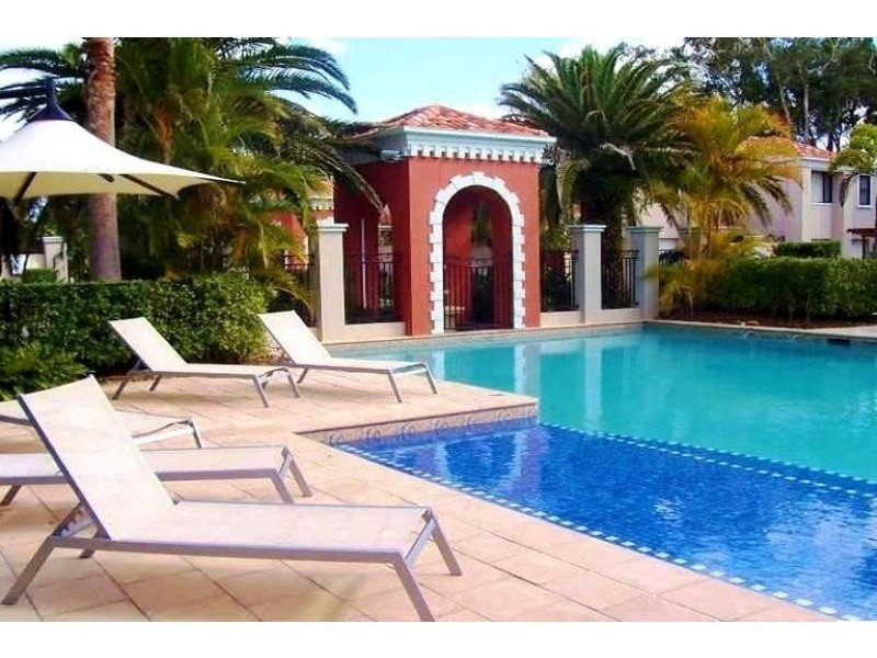 64/7 Elliott St, Surfers Paradise QLD 4217