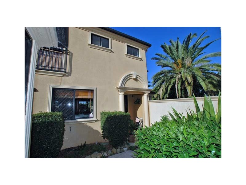 Sinnamon Park QLD 4073