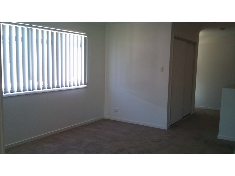 13 Marks Drive, Varsity Lakes QLD 4227
