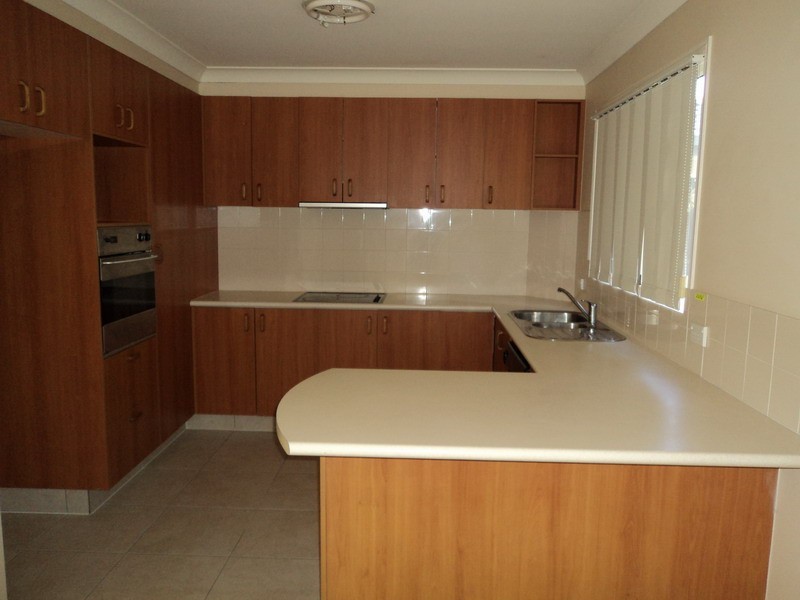 20 Tracey Cres, Varsity Lakes QLD 4227
