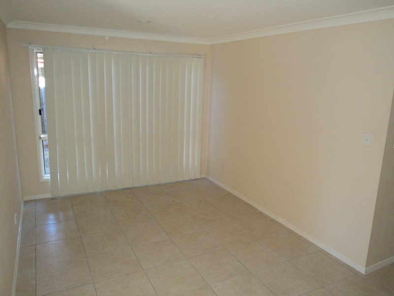 20 Tracey Cres, Varsity Lakes QLD 4227