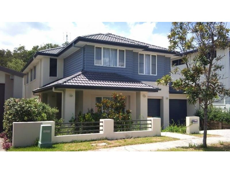 14 Moyenne, Varsity Lakes QLD 4227