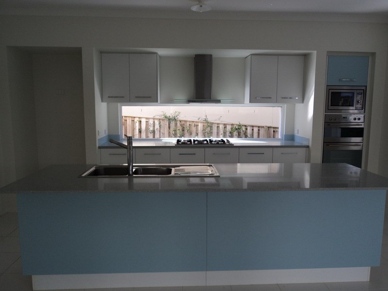 14 Moyenne, Varsity Lakes QLD 4227