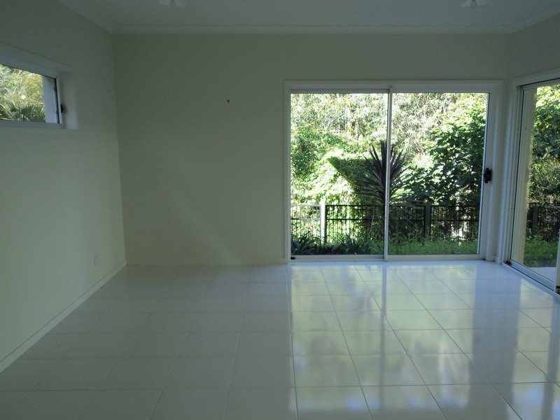 14 Moyenne, Varsity Lakes QLD 4227