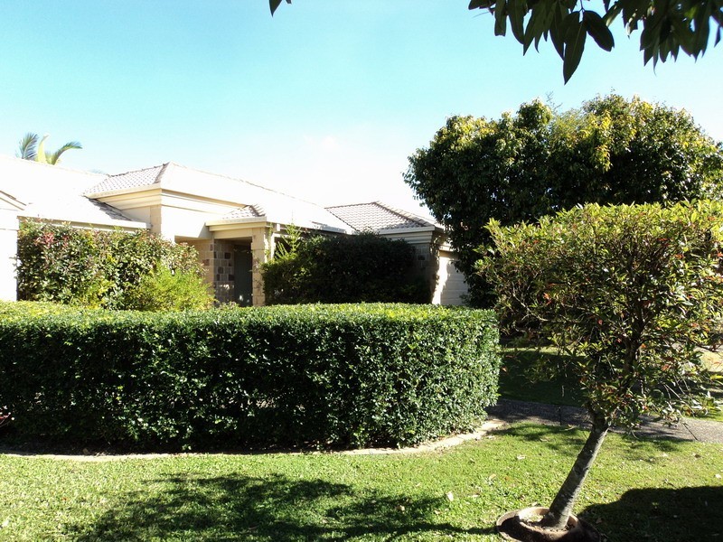 46 Yodelay Street, Varsity Lakes QLD 4227