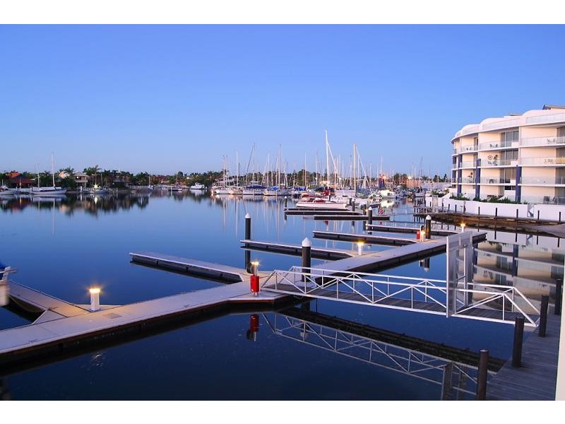 11 Nicklin Way, Minyama QLD 4575