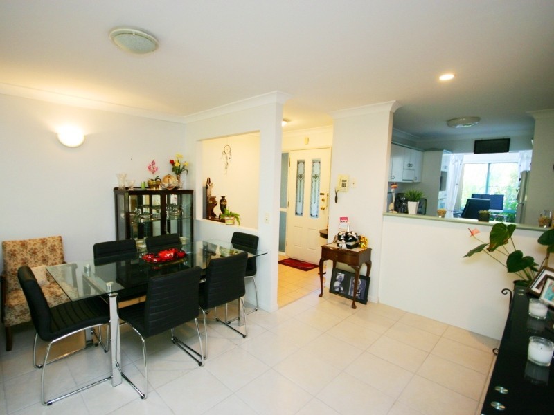 12/19 Santa Barbara Road, Hope Island QLD 4212
