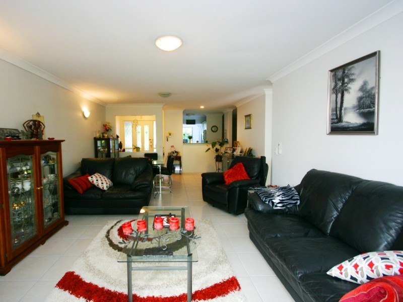 12/19 Santa Barbara Road, Hope Island QLD 4212