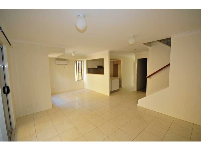 130 Jutland Street, Oxley QLD 4075