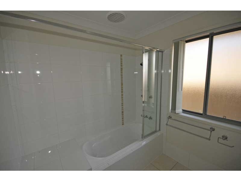 130 Jutland Street, Oxley QLD 4075