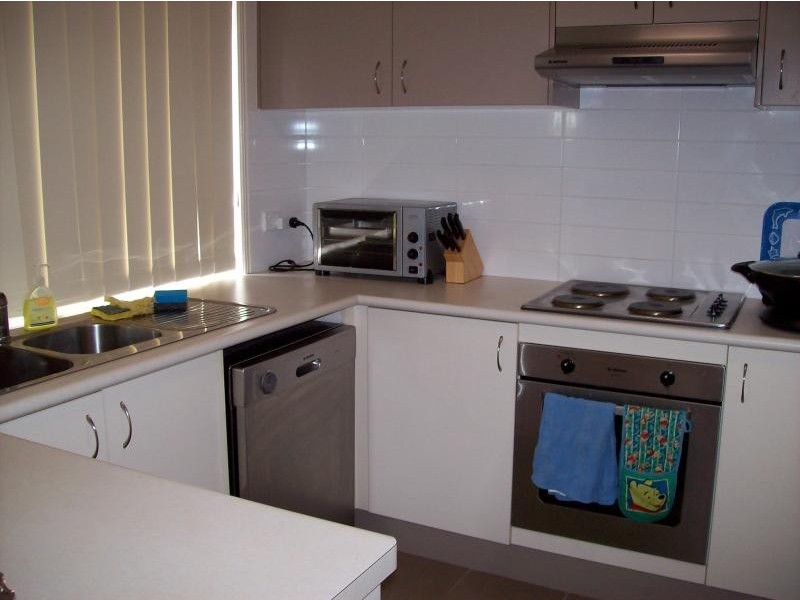 18/2 Johnston Street, Carina QLD 4152