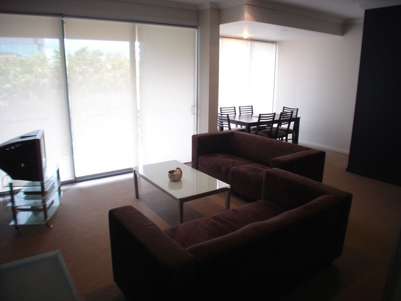 17/45 Bundall Rd, Surfers Paradise QLD 4217