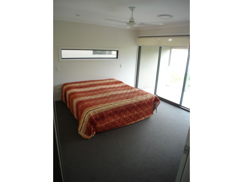 9/45 Bundall Rd, Surfers Paradise QLD 4217