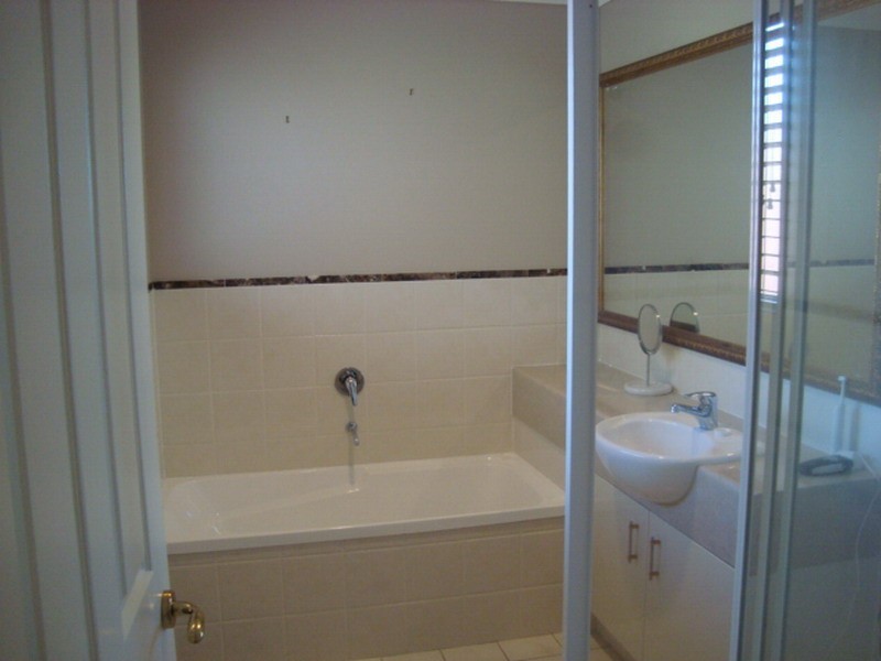 64/5 Easthill Drive,, Robina QLD 4226