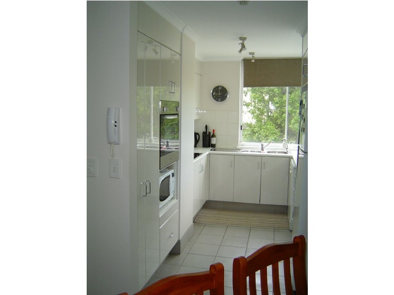 57 Lambert Street, Kangaroo Point QLD 4169