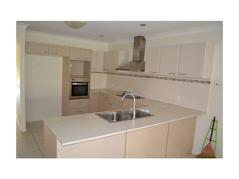 11 Cromer Street, Sunnybank Hills QLD 4109