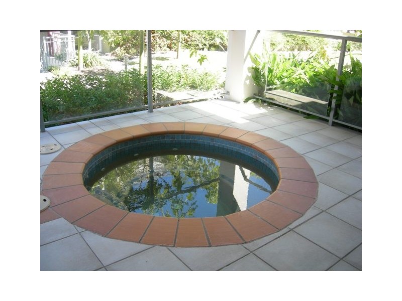 Biggera Waters QLD 4216