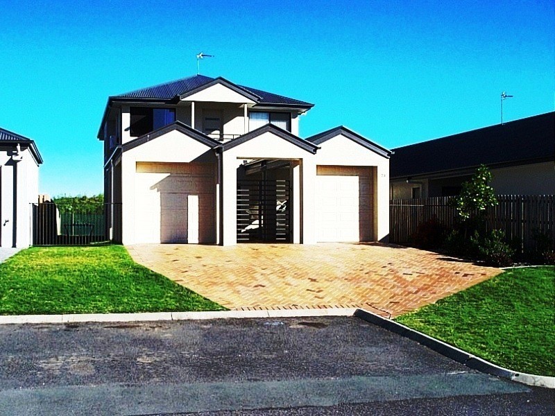 73/19 Santa Barbara Road, Hope Island QLD 4212