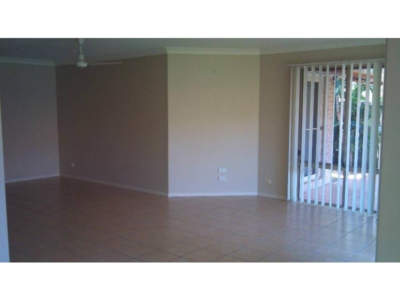 15 Daryl Drive, Varsity Lakes QLD 4227