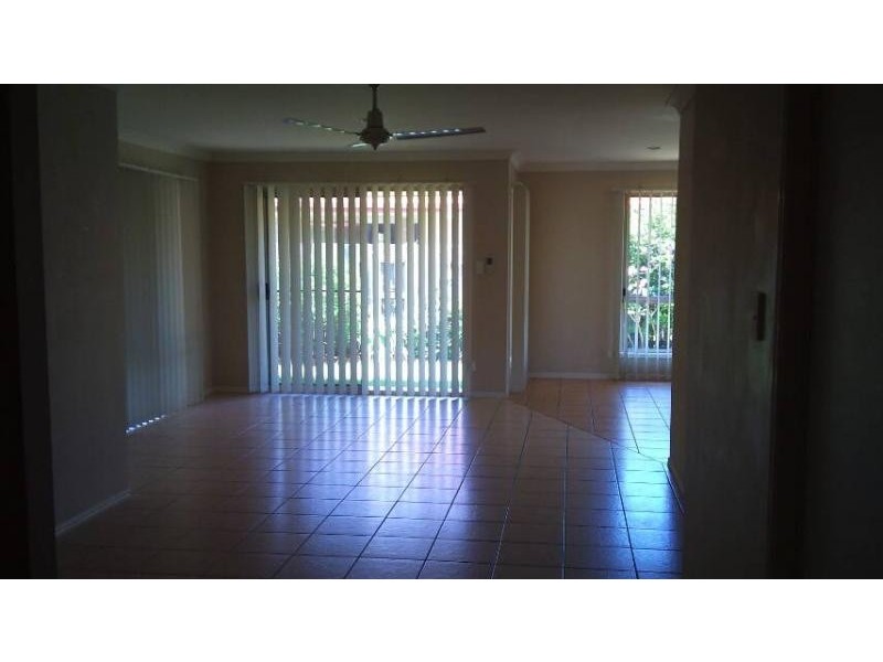 15 Daryl Drive, Varsity Lakes QLD 4227