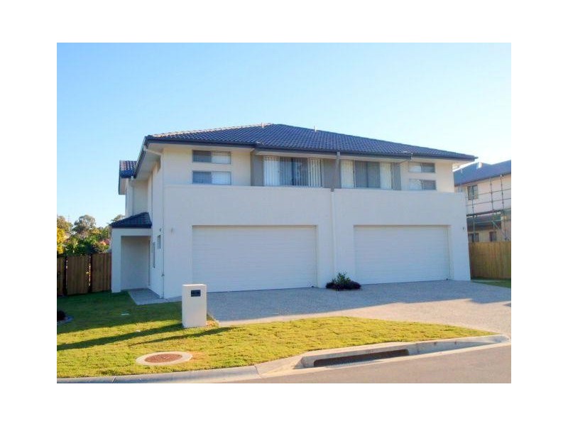 13 Marks Drive, Varsity Lakes QLD 4227