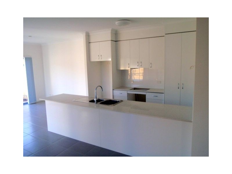 13 Marks Drive, Varsity Lakes QLD 4227