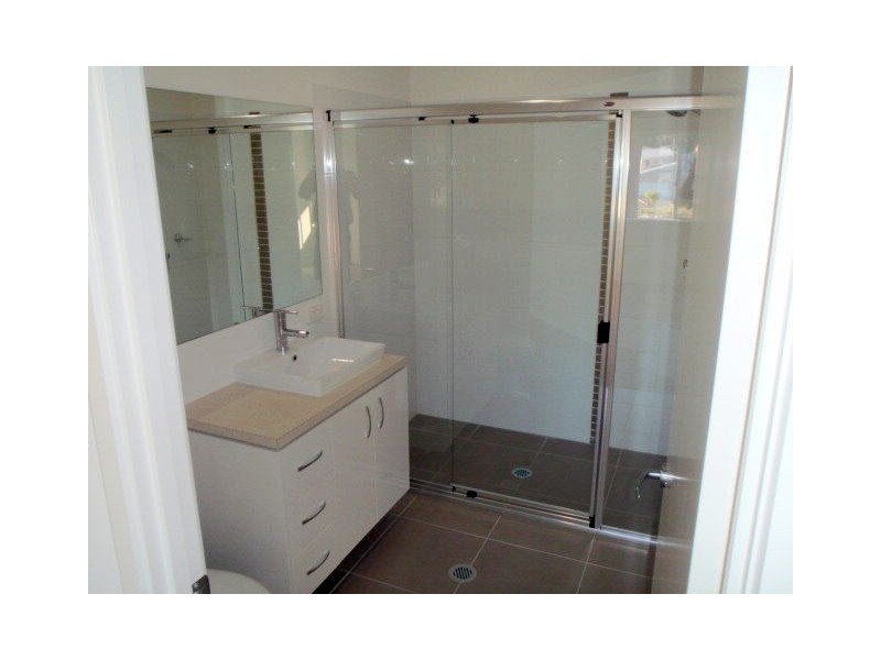 13 Marks Drive, Varsity Lakes QLD 4227