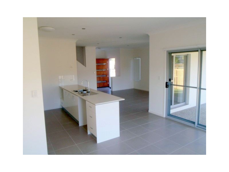 13 Marks Drive, Varsity Lakes QLD 4227