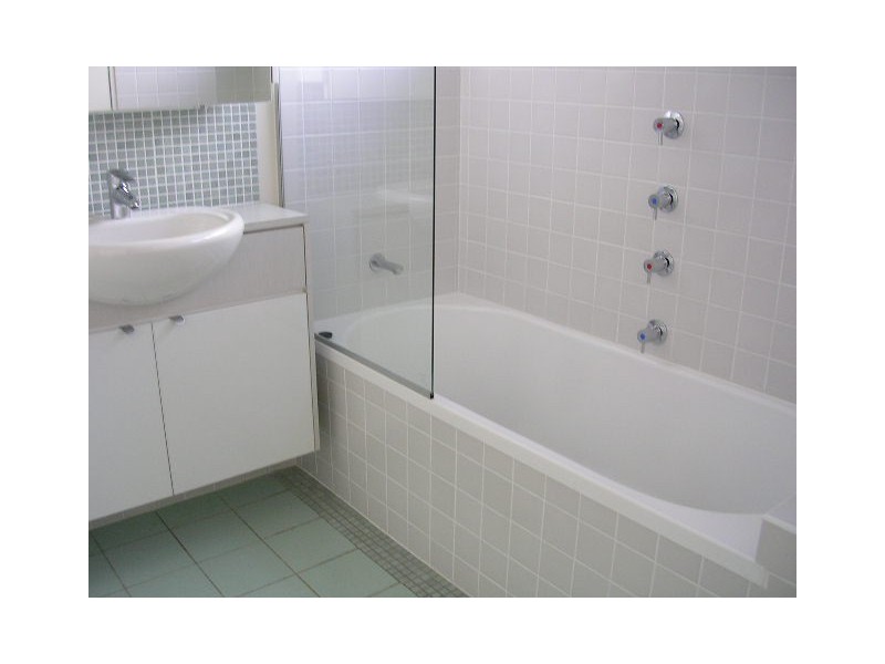 106/43 Love Street, Bulimba QLD 4171