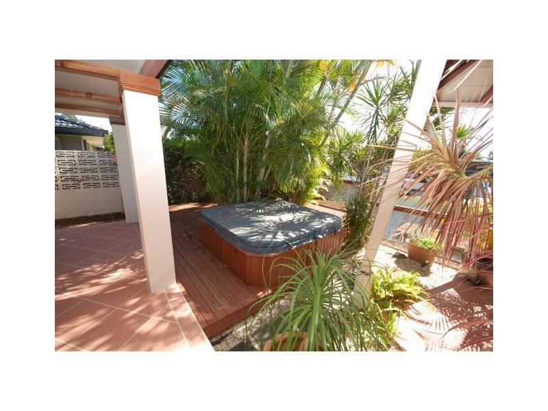 Broadbeach Waters QLD 4218