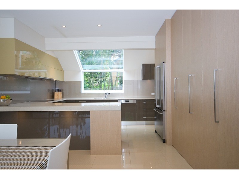 36 Bauer Street, Southport QLD 4215