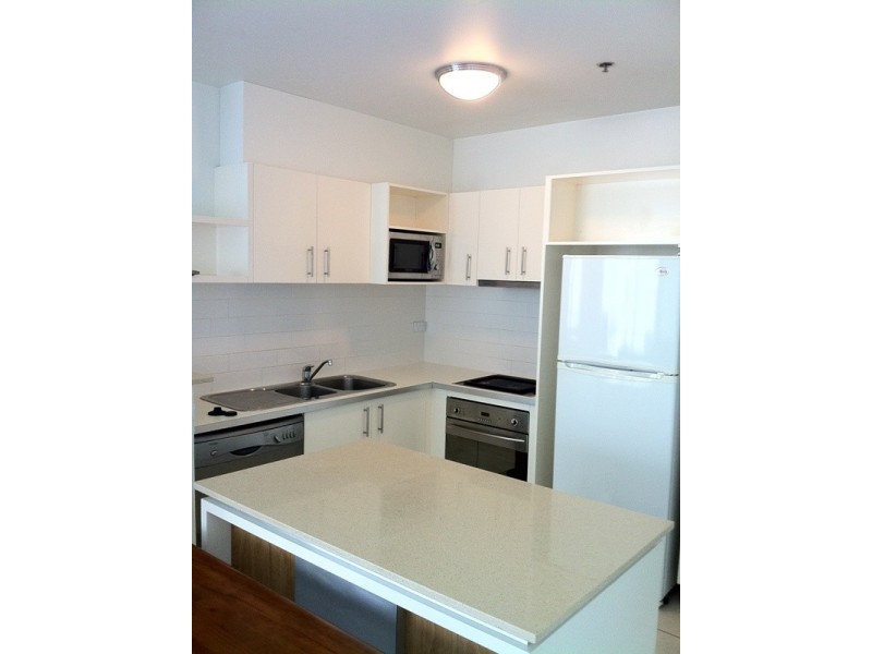 8th/30 Tank Street, Brisbane QLD 4000