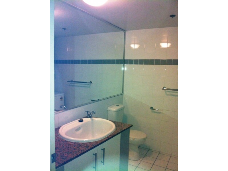 8th/30 Tank Street, Brisbane QLD 4000