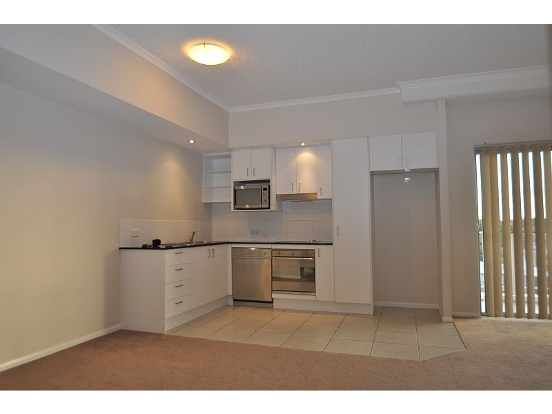 28/1 McNaughton Street, Redcliffe QLD 4020