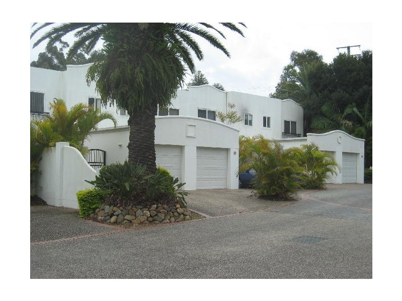 6/100 Cotlew St East, Southport QLD 4215