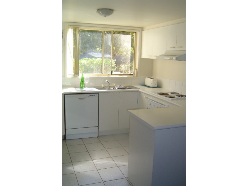 27/3 Arundel Drive,, Arundel QLD 4214